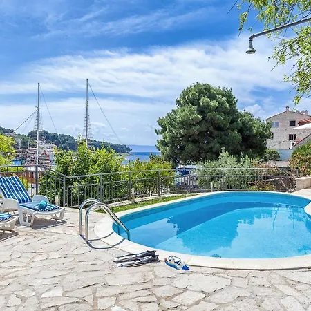 Sleeps 6 Pool Air Con Wifi Villa *